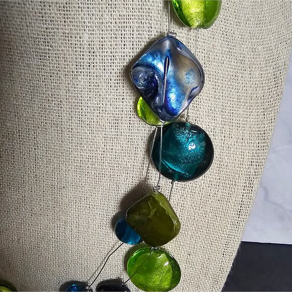 Boutique New floating multistrand Murano / Venetian glass beaded necklace - Picture 4 of 7